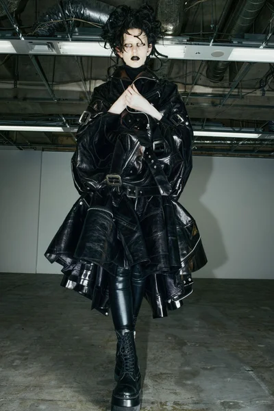 Look 2